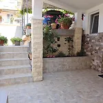 Apartment Easy Zadar Acces - 3Br & Balcony Or Terrace Units -Carport -Bbq -Ac *