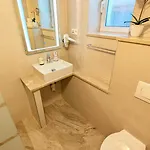 Easy Zadar Acces - 3Br & Balcony Or Terrace Units -Carport -Bbq -Ac Apartment Zadar