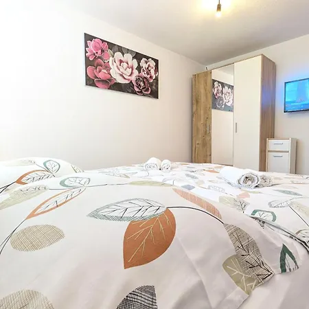 Modern 3br In With Balcony Or Terrace, Free Parking & Ac * Zadar