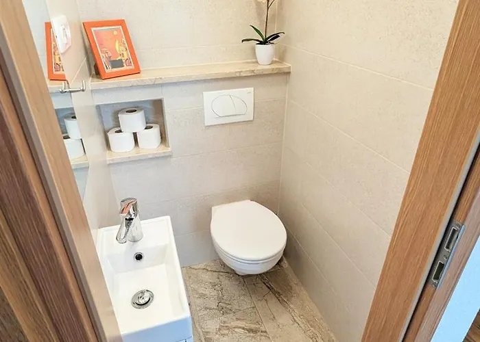 Ilic - Spacious 3 Bedroom Units - Easy Access & Private Carport Apartmán Zadar